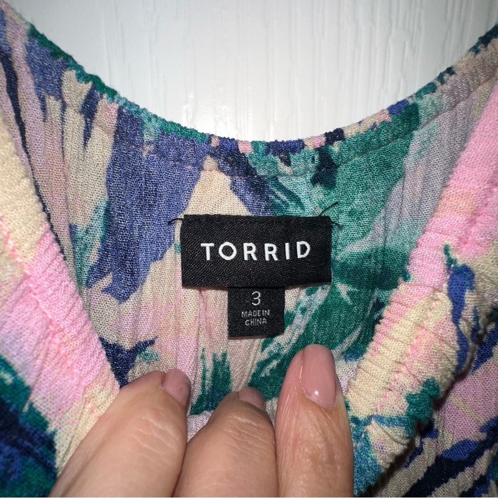 Torrid top - Picture 5 of 6